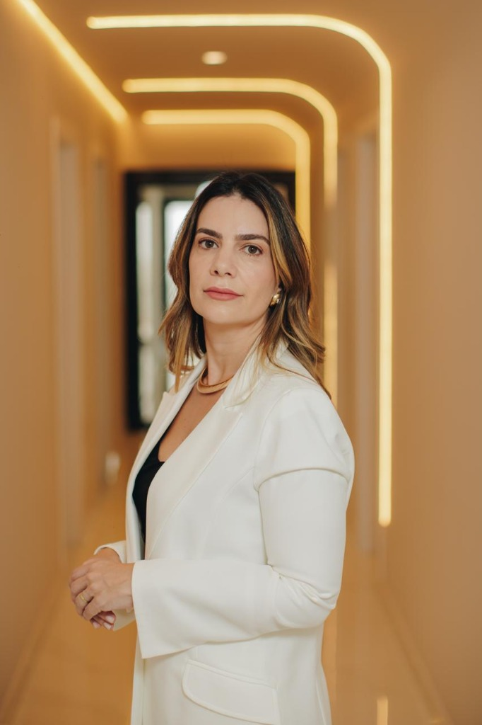 Dra. Vivian Maria Marques, médica cirurgiã pediátrica